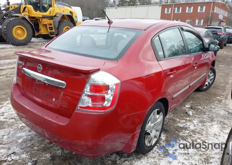 2012 Nissan Sentra 2.0 S z USA, uszkodzony, nr VIN 3N1AB6AP7CL649799